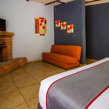 Hotel Hacienda Coyotes Zapotlanejo Esterno foto
